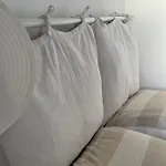 Detached Renovated With A Garden 3 Min Walk From The Σπίτι διακοπών