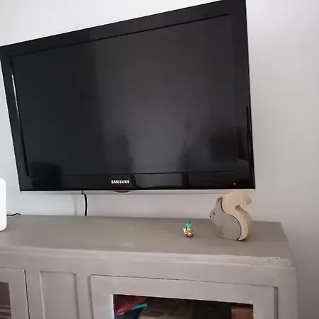 Detached Renovated With A Garden 3 Min Walk From The Σπίτι διακοπών