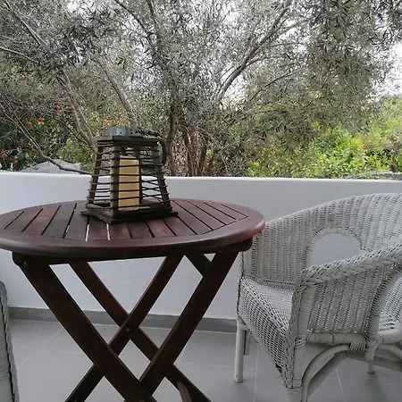 Σπίτι διακοπών Detached Renovated With A Garden 3 Min Walk From The *