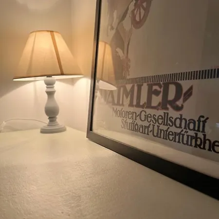 Detached Renovated With A Garden 3 Min Walk From The Σπίτι διακοπών *